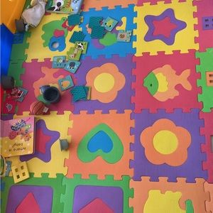 Padded carpet for infants